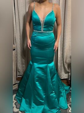 💙 Ashley Lauren Formal/Prom Dress – Size 4 💙